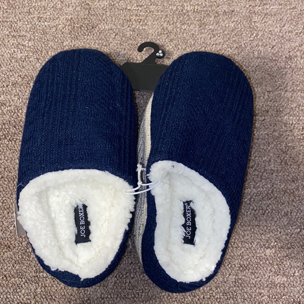 Women’s slippers